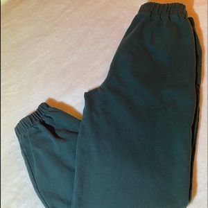 Brandy Melville Rosa Dark Green Sweats